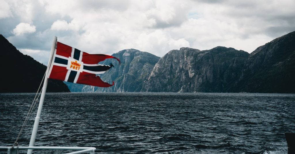 red-and-blue-flag-on-boat